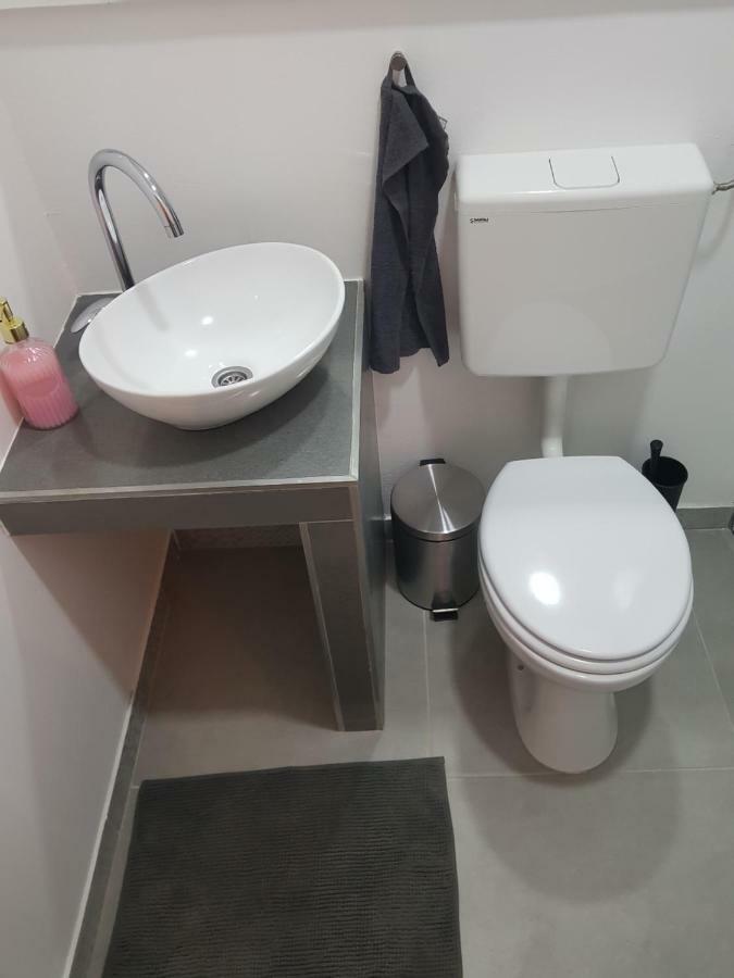 Apartman Lena Loft - Best Value, Best Choice! Осиек Екстериор снимка